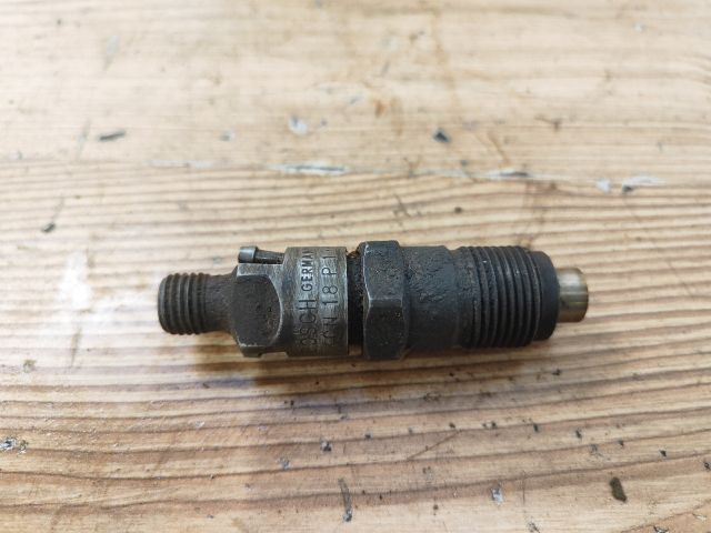 bontott NISSAN VANETTE Porlasztó (1 db)