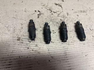 bontott NISSAN VANETTE Porlasztó Sor / Híd