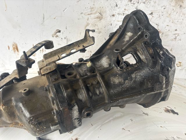 bontott NISSAN VANETTE Váltó (Mechanikus)