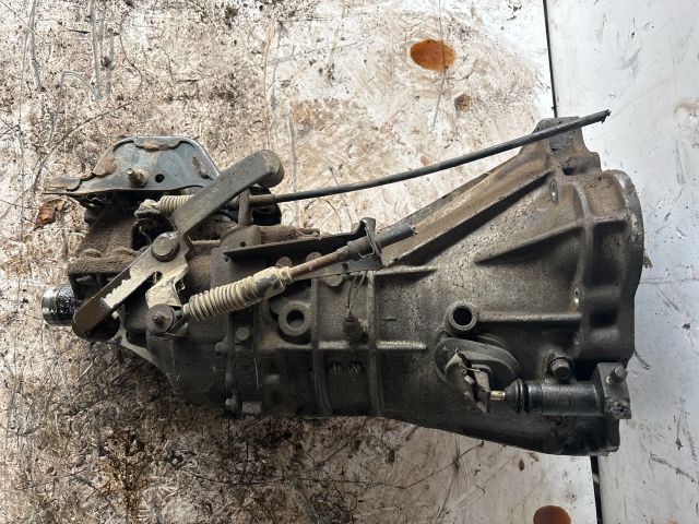 bontott NISSAN VANETTE Váltó (Mechanikus)