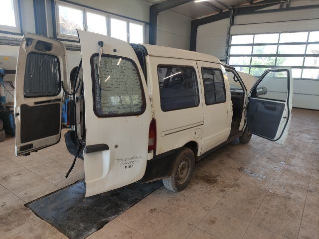 bontott NISSAN VANETTE Váltó (Mechanikus)