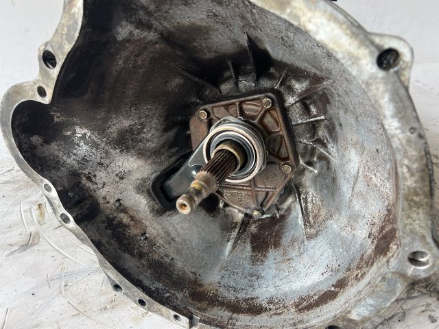 bontott NISSAN VANETTE Váltó (Mechanikus)