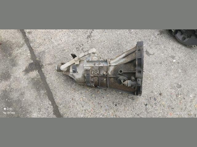 bontott NISSAN VANETTE Váltó (Mechanikus)