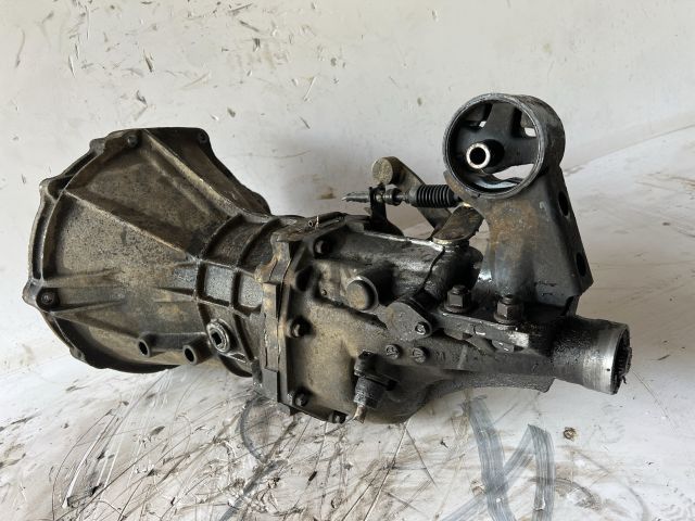 bontott NISSAN VANETTE Váltó (Mechanikus)