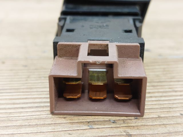 bontott NISSAN VANETTE Ablakfűtés Kapcsoló