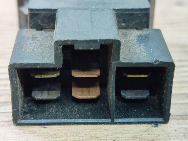 bontott NISSAN VANETTE Ablakfűtés Kapcsoló