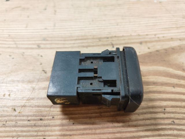 bontott NISSAN VANETTE Ablakfűtés Kapcsoló