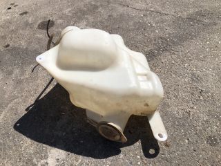 bontott NISSAN VANETTE Ablakmosó Tartály