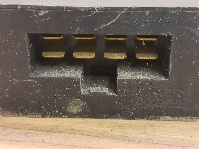 bontott NISSAN VANETTE Ablaktörlő Relé