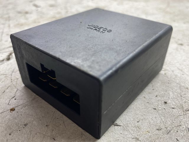 bontott NISSAN VANETTE Ablaktörlő Relé