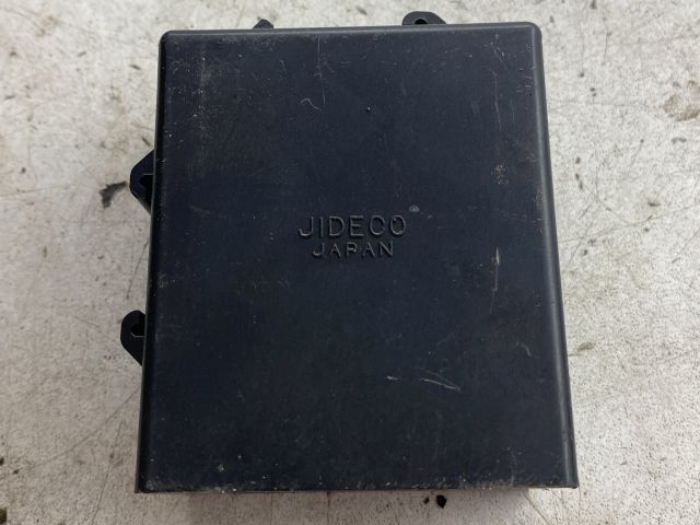 bontott NISSAN VANETTE Ablaktörlő Relé