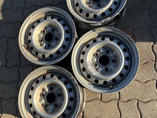 bontott NISSAN VANETTE Acélfelni Szett Gumival