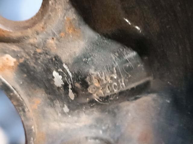 bontott NISSAN VANETTE Acélfelni Szett Gumival