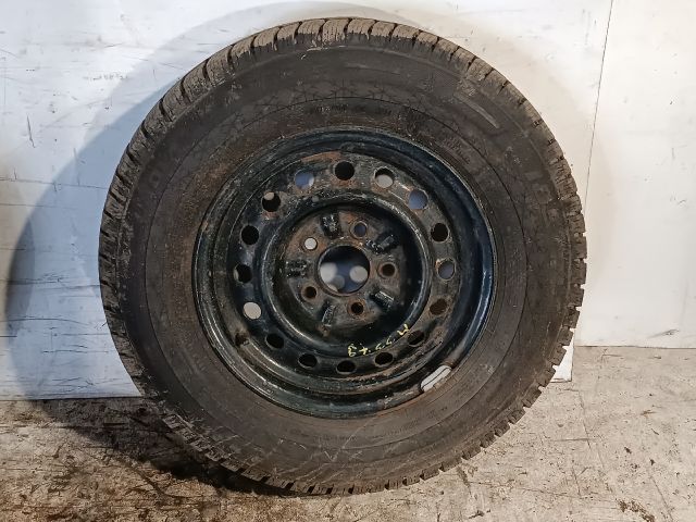 bontott NISSAN VANETTE Acélfelni Szett Gumival