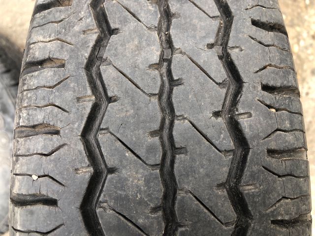 bontott NISSAN VANETTE Acélfelni Szett Gumival