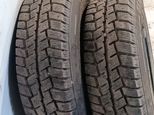 bontott NISSAN VANETTE Acélfelni Szett Gumival