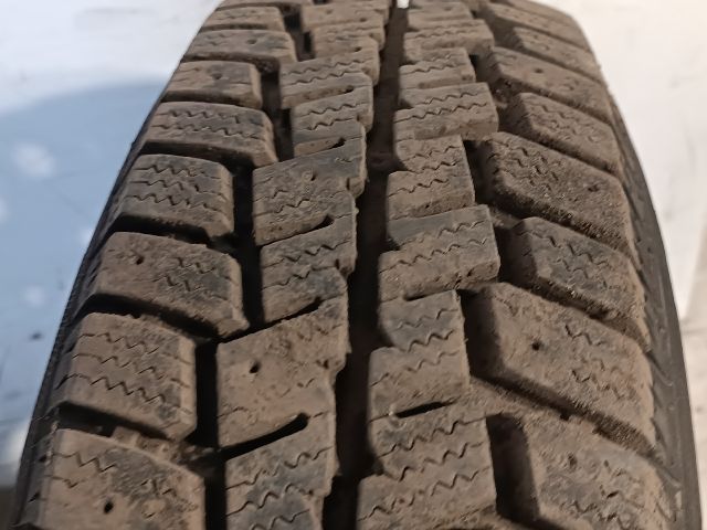 bontott NISSAN VANETTE Acélfelni Szett Gumival