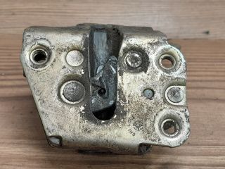 bontott NISSAN VANETTE Bal Csomagtérajtó Zárszerkezet