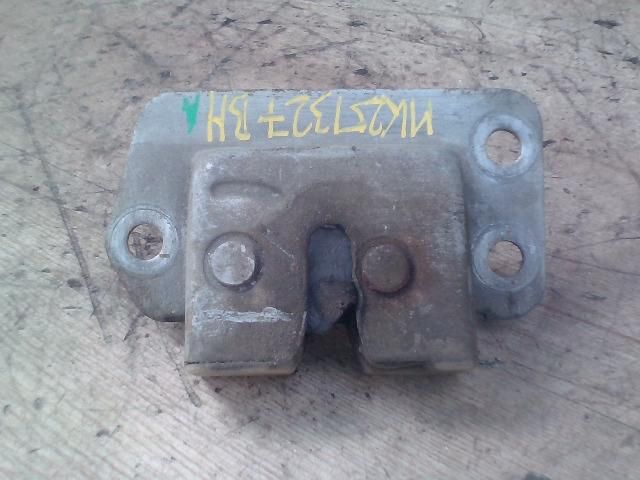 bontott NISSAN VANETTE Bal Csomagtérajtó Zárszerkezet