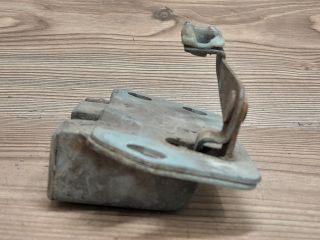 bontott NISSAN VANETTE Bal Csomagtérajtó Zárszerkezet