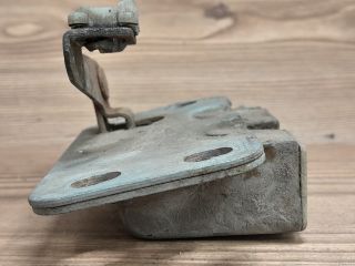 bontott NISSAN VANETTE Bal Csomagtérajtó Zárszerkezet