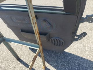 bontott NISSAN VANETTE Bal első Ajtó (Részeivel)