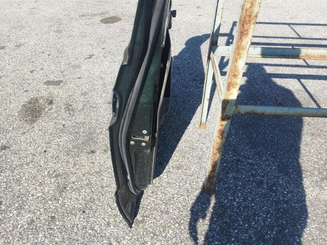 bontott NISSAN VANETTE Bal első Ajtó (Részeivel)