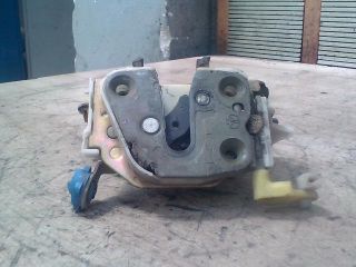 bontott NISSAN VANETTE Bal első Ajtózár