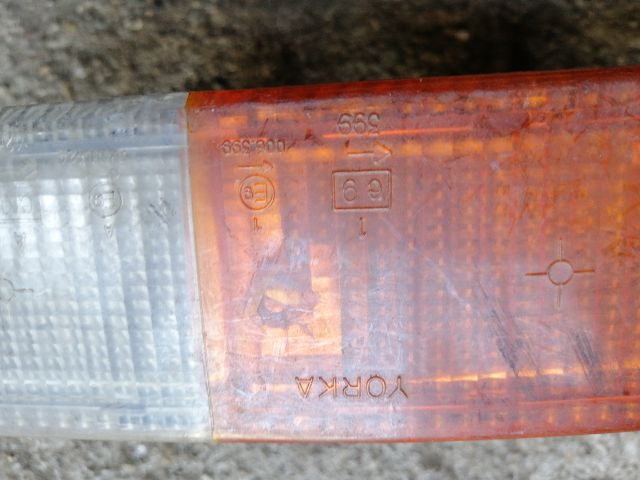 bontott NISSAN VANETTE Bal első Irányjelző