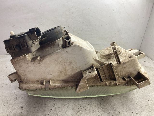 bontott NISSAN VANETTE Bal Fényszóró