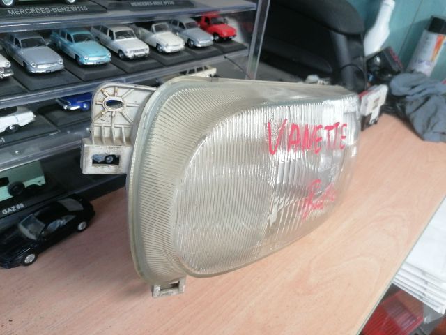 bontott NISSAN VANETTE Bal Fényszóró