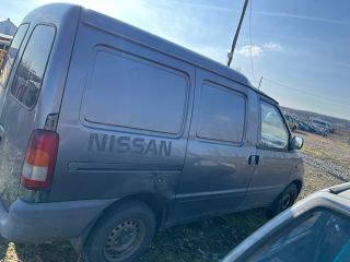 bontott NISSAN VANETTE Bal Fényszóró