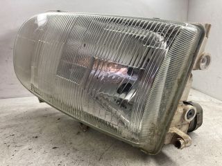 bontott NISSAN VANETTE Bal Fényszóró