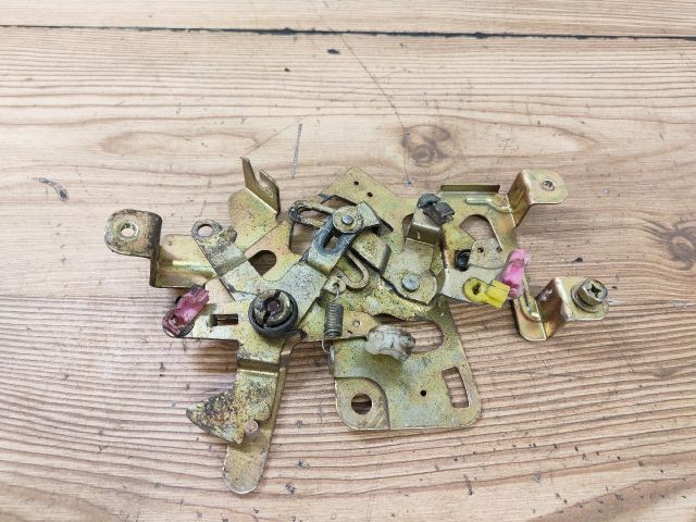 bontott NISSAN VANETTE Bal hátsó Ajtózár