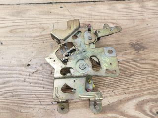 bontott NISSAN VANETTE Bal hátsó Ajtózár