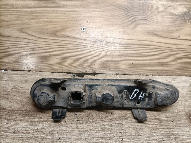 bontott NISSAN VANETTE Bal Hátsó Lámpa Foglalat