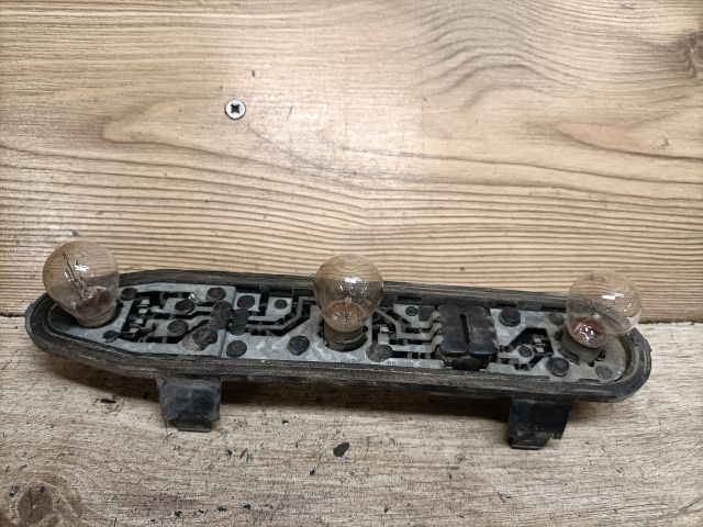 bontott NISSAN VANETTE Bal Hátsó Lámpa Foglalat