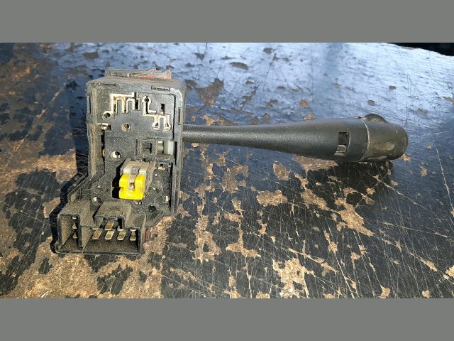 bontott NISSAN VANETTE Bal Kormánykapcsoló Irányjelző