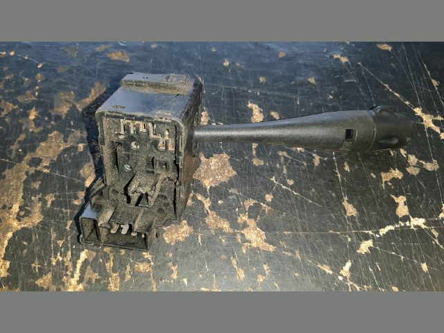 bontott NISSAN VANETTE Bal Kormánykapcsoló Irányjelző