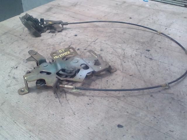 bontott NISSAN VANETTE Bal Tolóajtó Zárszerkezet