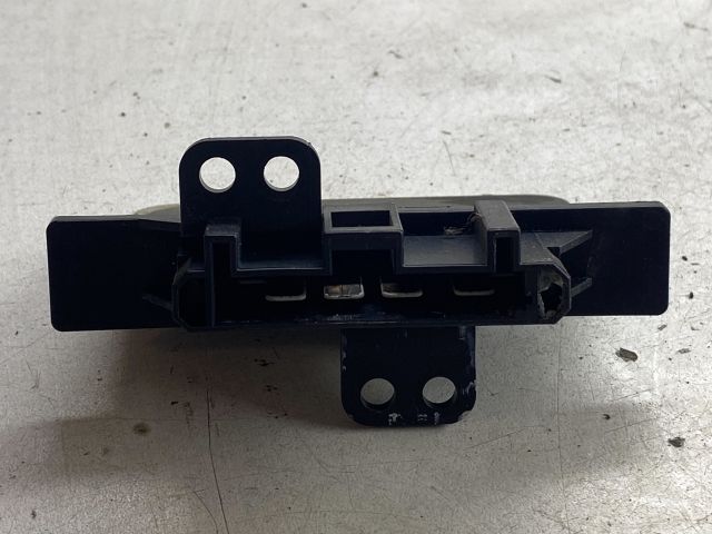 bontott NISSAN VANETTE Előtét Ellenállás Fűtőmotor