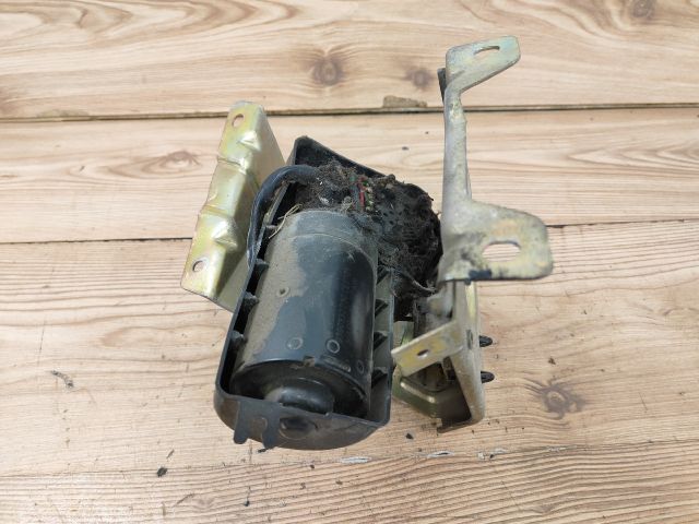 bontott NISSAN VANETTE Első Ablaktörlő Motor