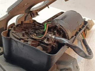 bontott NISSAN VANETTE Első Ablaktörlő Motor