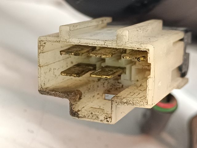 bontott NISSAN VANETTE Első Ablaktörlő Motor