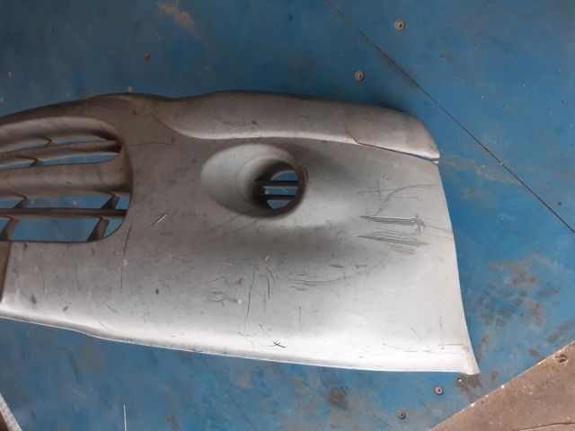 bontott NISSAN VANETTE Első Lökhárító (Üresen)