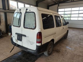 bontott NISSAN VANETTE Emelő