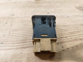 bontott NISSAN VANETTE Fényszórómagasság Állító Kapcsoló