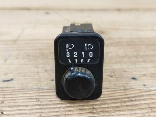 bontott NISSAN VANETTE Fényszórómagasság Állító Kapcsoló