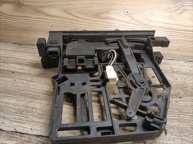 bontott NISSAN VANETTE Fűtéskapcsoló (manuális klímás)