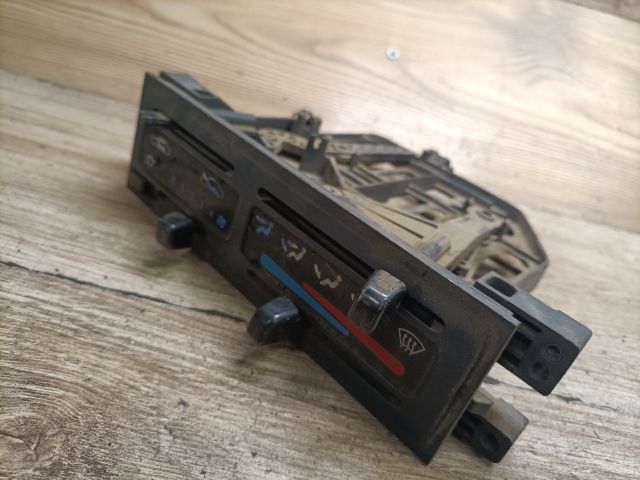 bontott NISSAN VANETTE Fűtéskapcsoló (manuális klímás)